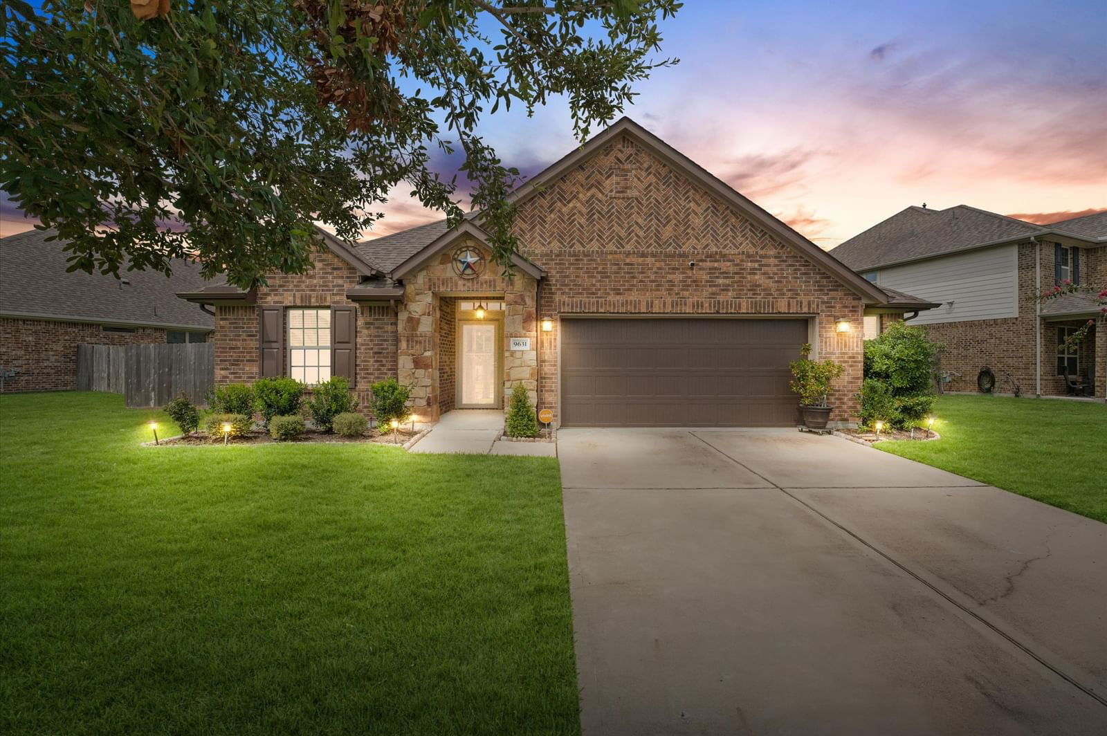 Real estate property located at 9631 Emerald Briar, Fort Bend, Bonbrook Plantation North Sec 10, Rosenberg, TX, US