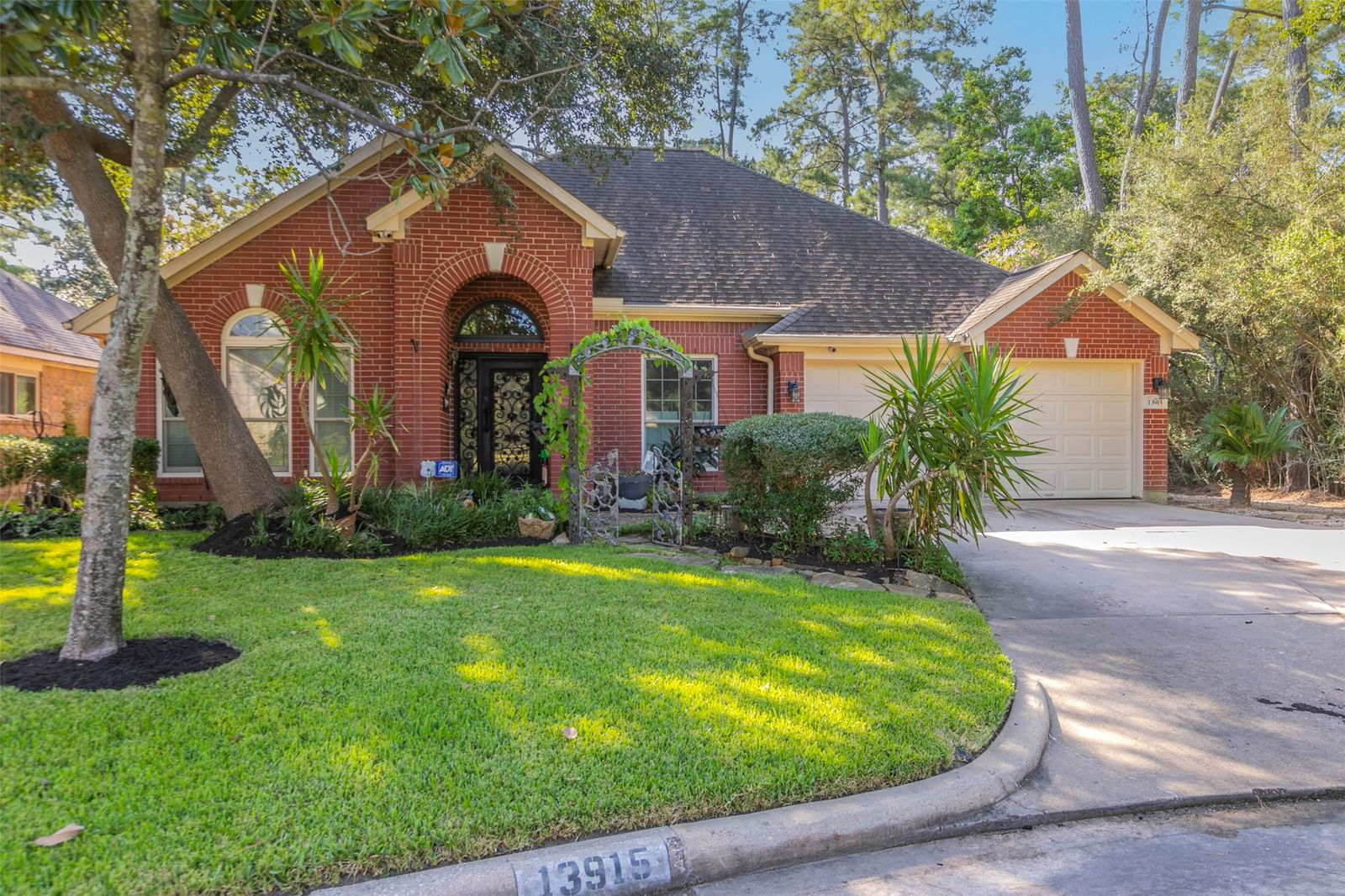 Real estate property located at 13915 Kellerton, Harris, Longwood Village Sec 04 R/P, Cypress, TX, US