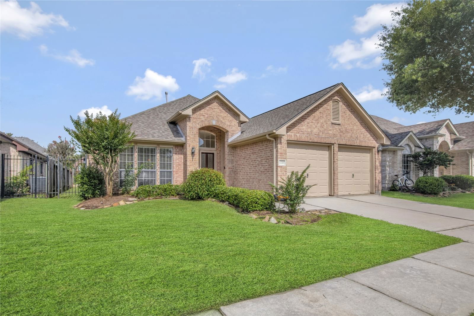 Real estate property located at 4231 Applerock, Harris, Country Club Oaks Sec 17, Baytown, TX, US