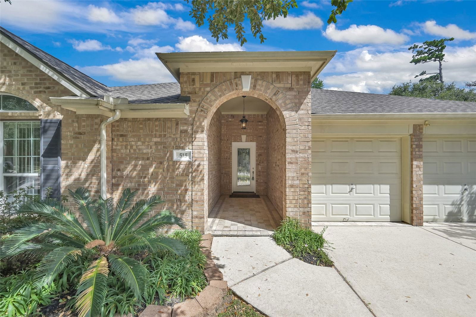 Real estate property located at 515 Joshua Lee, Montgomery, Oakridge Forest 04, Spring, TX, US