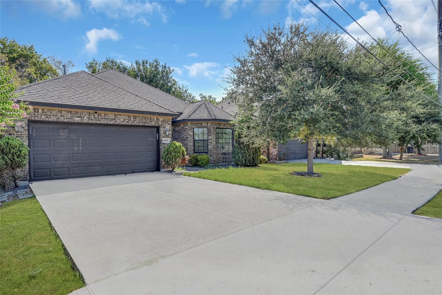 Real estate property located at 8529 Comal St, Harris, Comal Court, Houston, TX, US