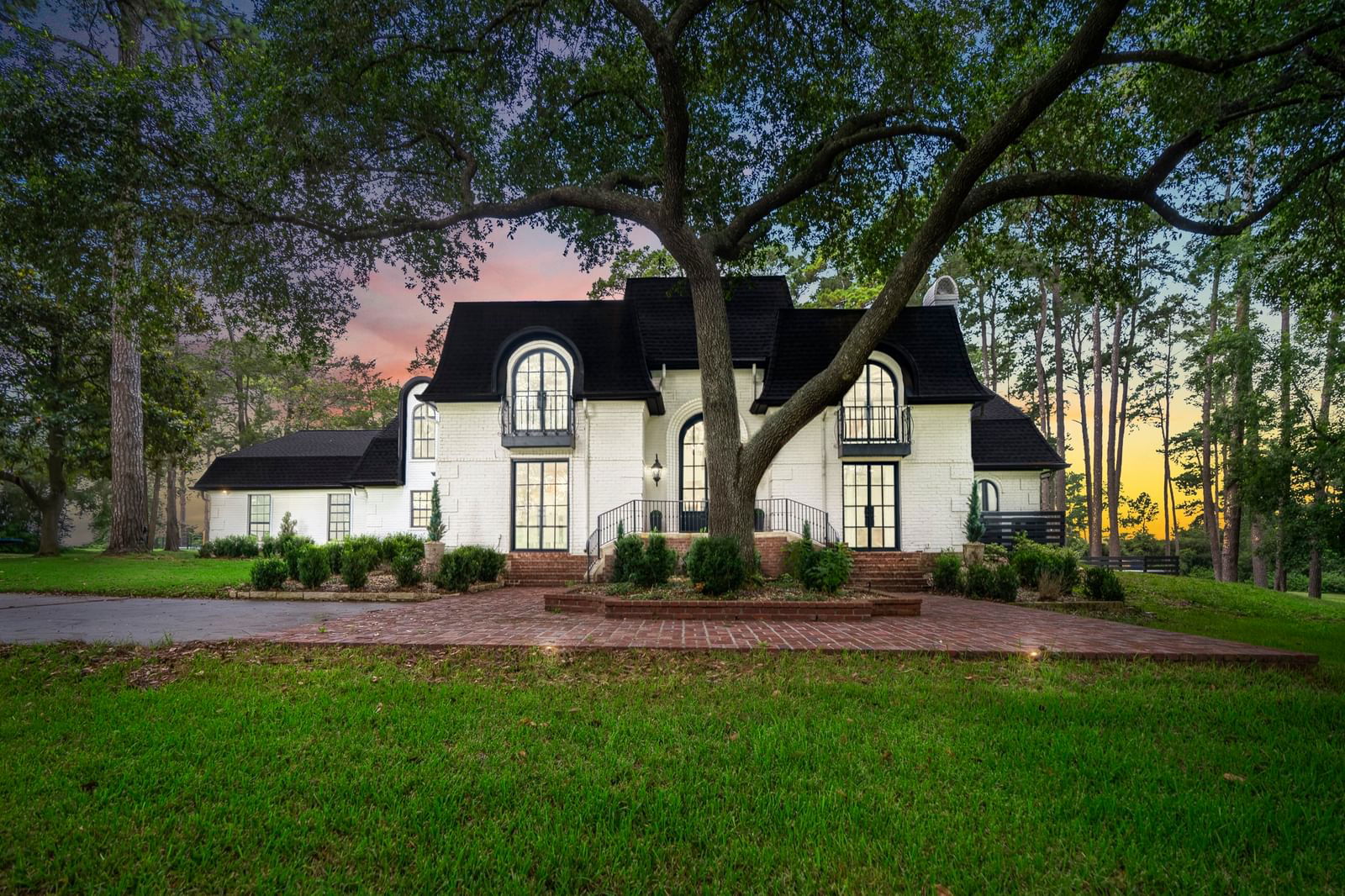 Real estate property located at 17910 Country, Harris, Holly Creek, Tomball, TX, US