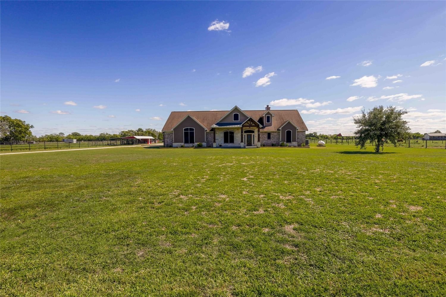 Real estate property located at 3561 County Road 605, Liberty, Maysville, Dayton, TX, US
