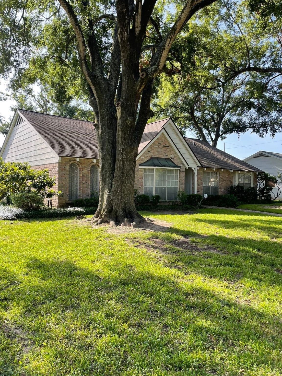 Real estate property located at 2630 Shadowdale, Harris, Spring Shadows Sec 15, Houston, TX, US