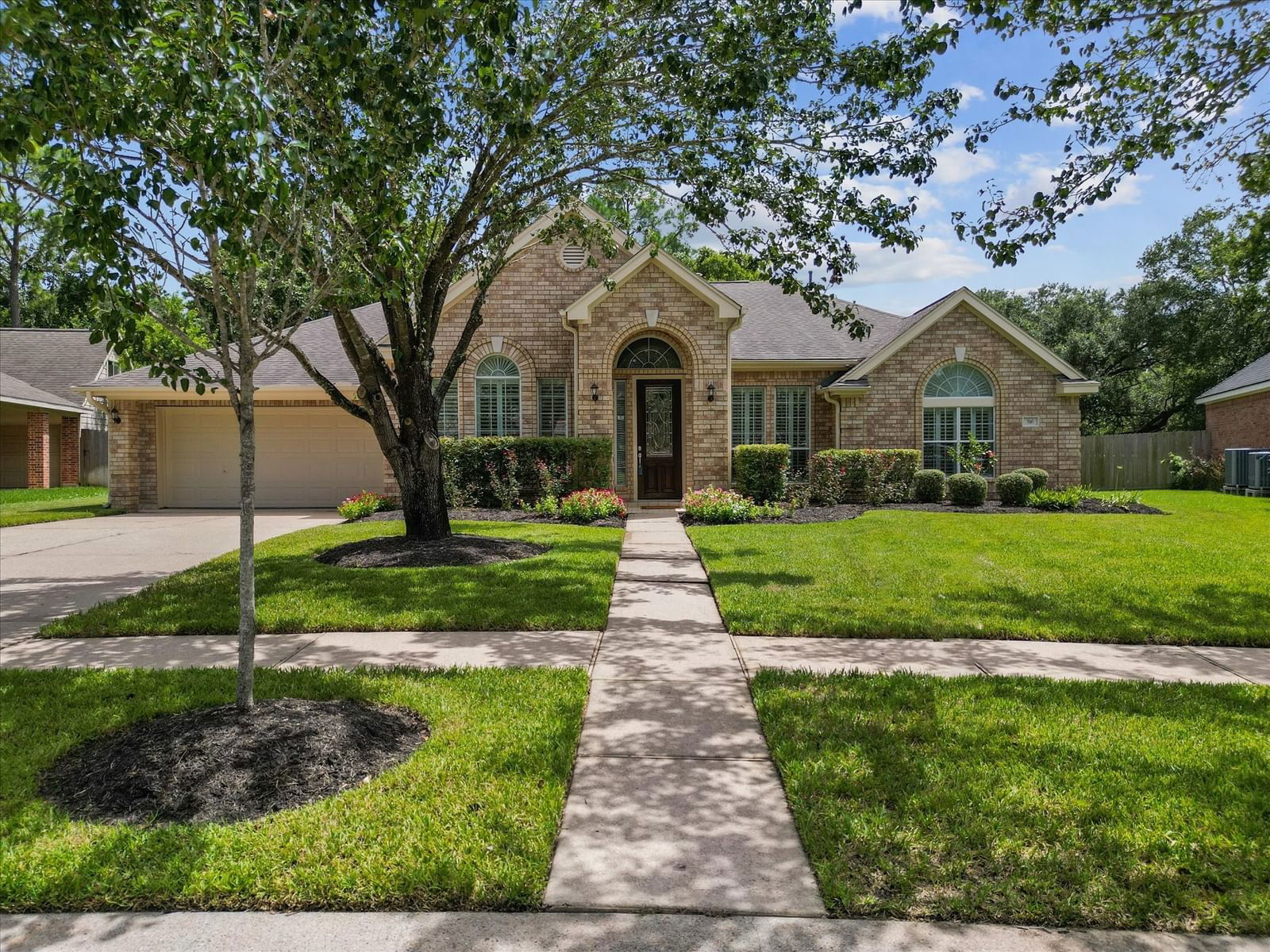 Real estate property located at 316 Winding Oak, Galveston, Oak Creek Sec 2 2001, League City, TX, US