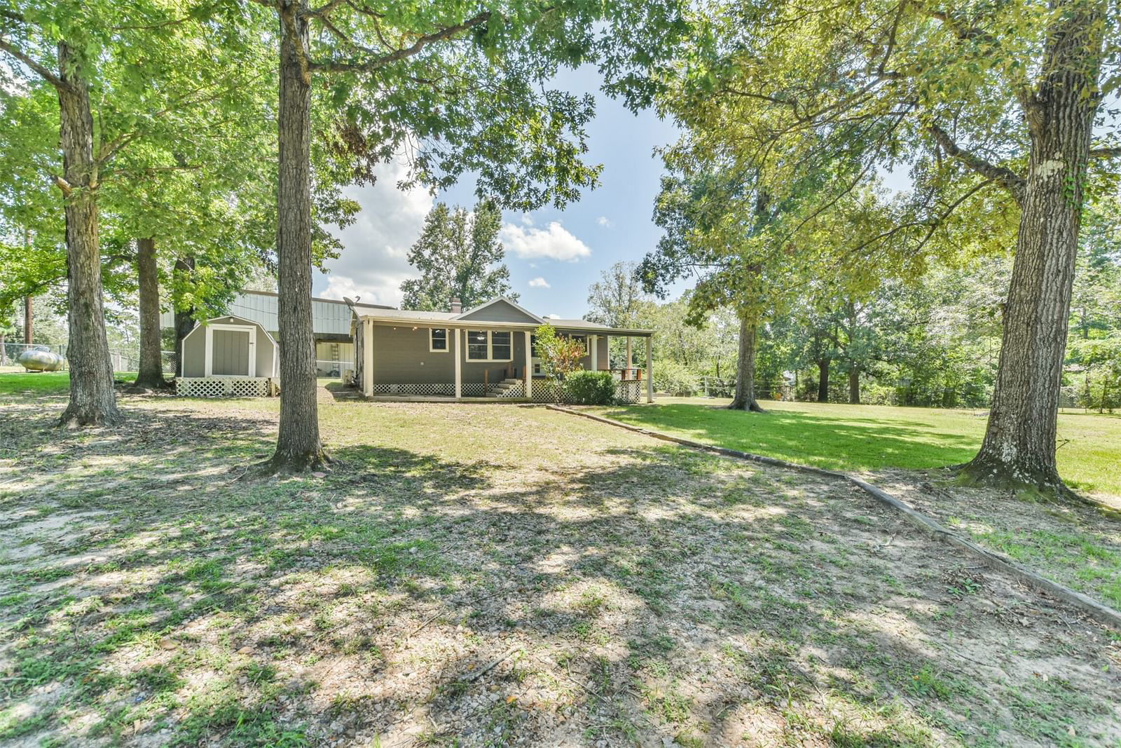 Real estate property located at 219 Oak Ridge, Polk, Lake Livingston Estates, Livingston, TX, US