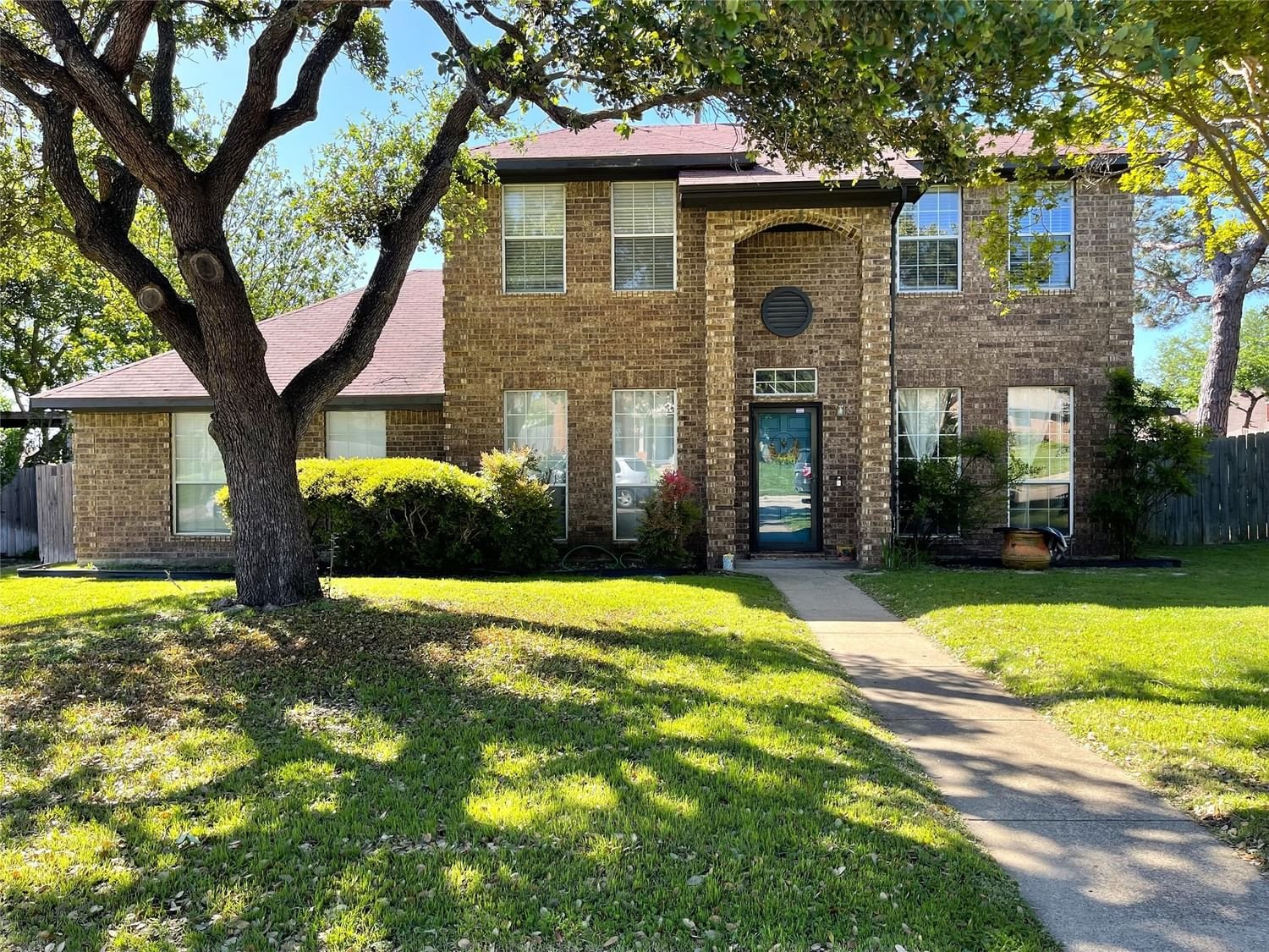 Real estate property located at 417 Raintree, Dallas, Wildwood 02, Desoto, TX, US