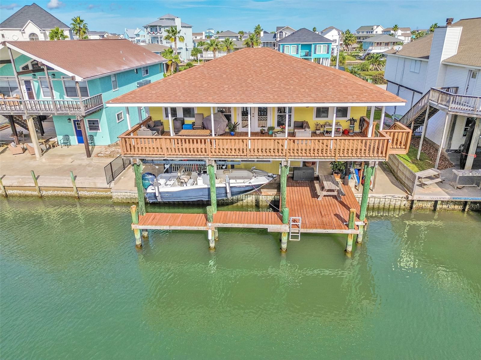 Real estate property located at 1319 Maui, Galveston, Tiki Island, Tiki Island, TX, US