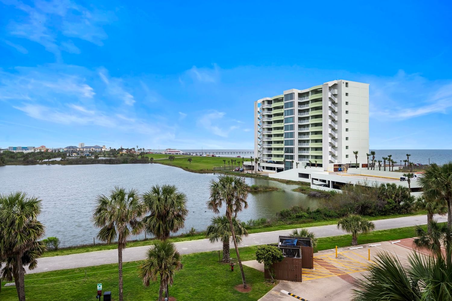 Real estate property located at 9520 Seawall #332, Galveston, Maravilla Condos 2003, Galveston, TX, US