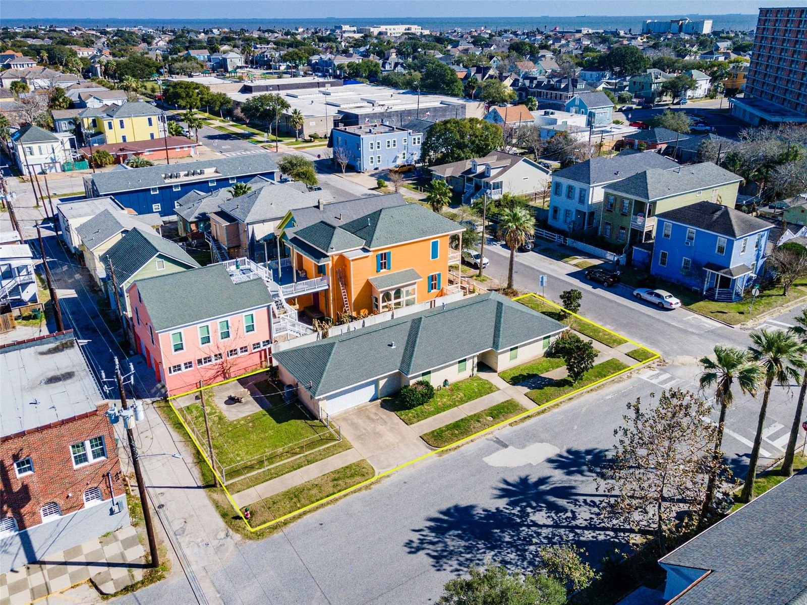 Real estate property located at 1020 22nd Street, Galveston, S3505-Galveston Townsite, Galveston, TX, US