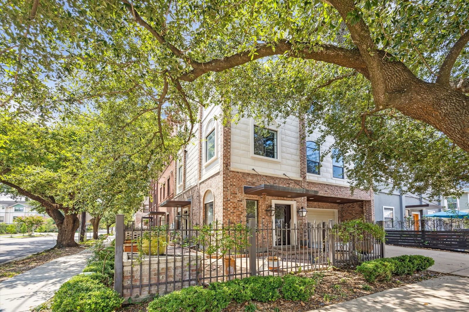 Real estate property located at 1401 Maryland A, Harris, Hyde Park Village Amd, Houston, TX, US