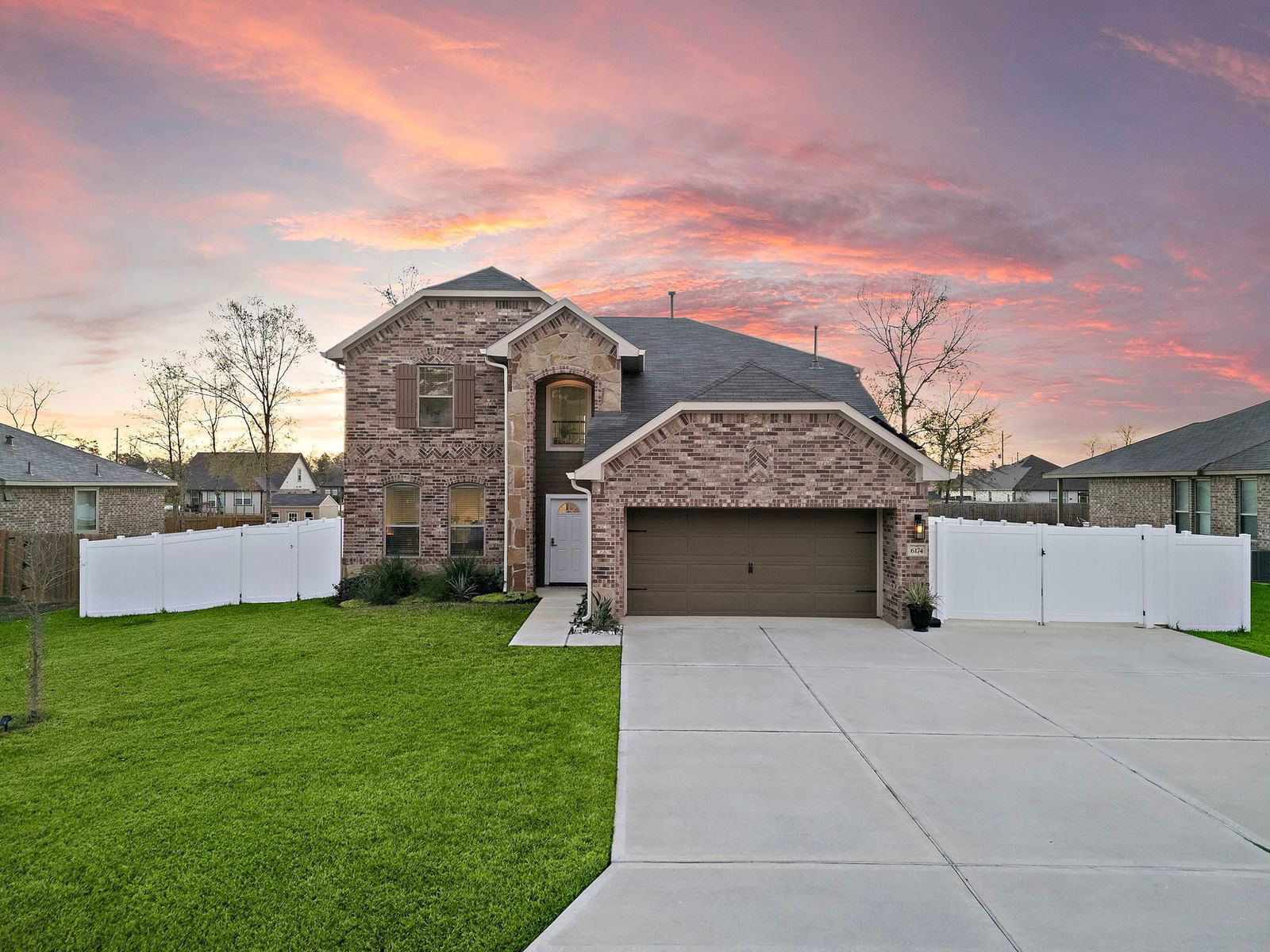 Real estate property located at 6174 White Oak Leaf, Montgomery, Deer Trail Estates, Conroe, TX, US