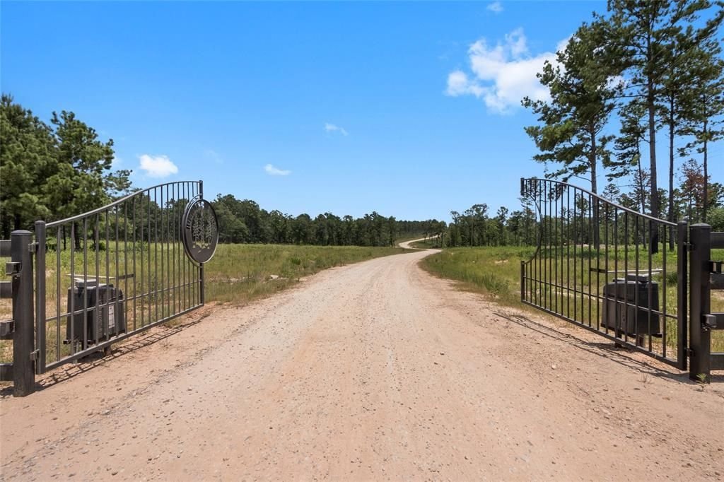 Real estate property located at 139 Bonfire, Polk, Rolling Pines, Livingston, TX, US