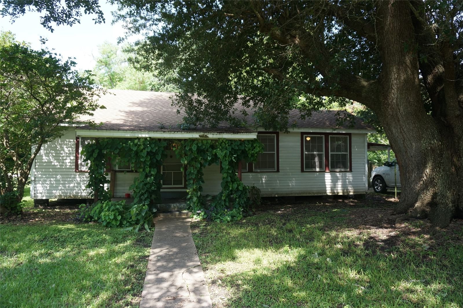 Real estate property located at 1201 Valderas, Brazoria, Lorraine Angleton, Angleton, TX, US