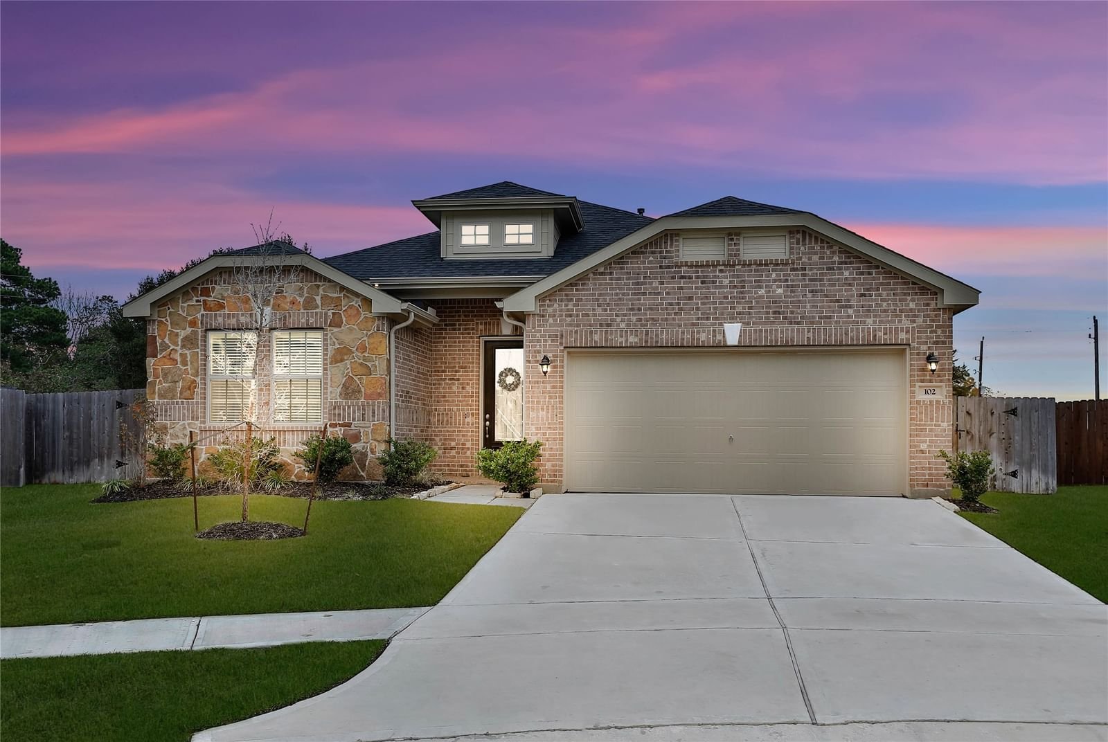 Real estate property located at 102 Hollow Terrace, Harris, Copper Cove, Tomball, TX, US