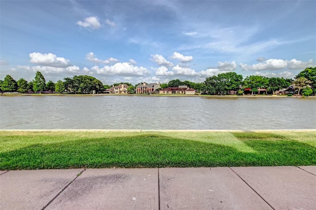 Real estate property located at 2611 Grants Lake #126, Fort Bend, Grants Lake Tempos Sec 1, Sugar Land, TX, US