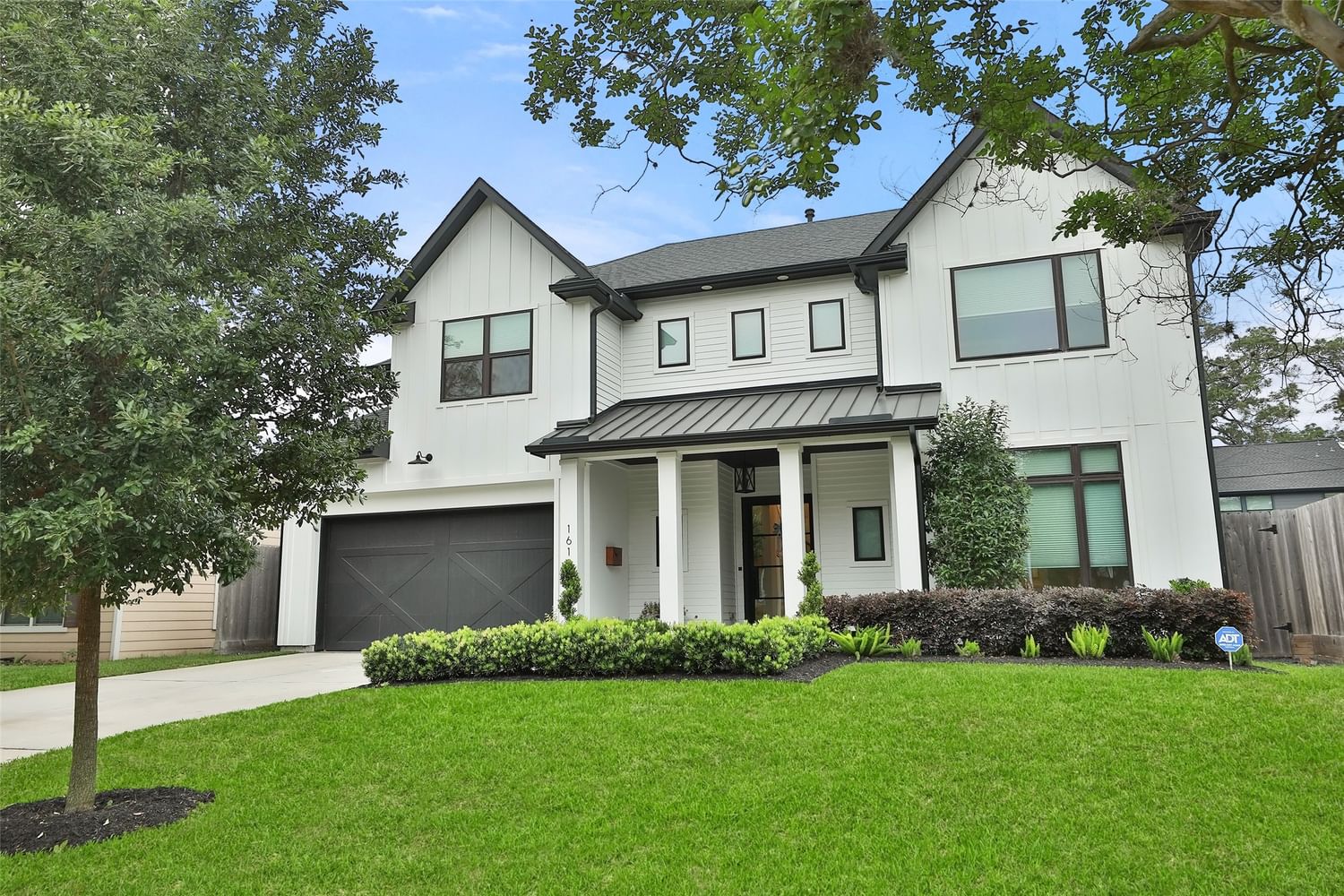 Real estate property located at 1610 Woodcrest, Harris, Oak Forest Sec 06, Houston, TX, US