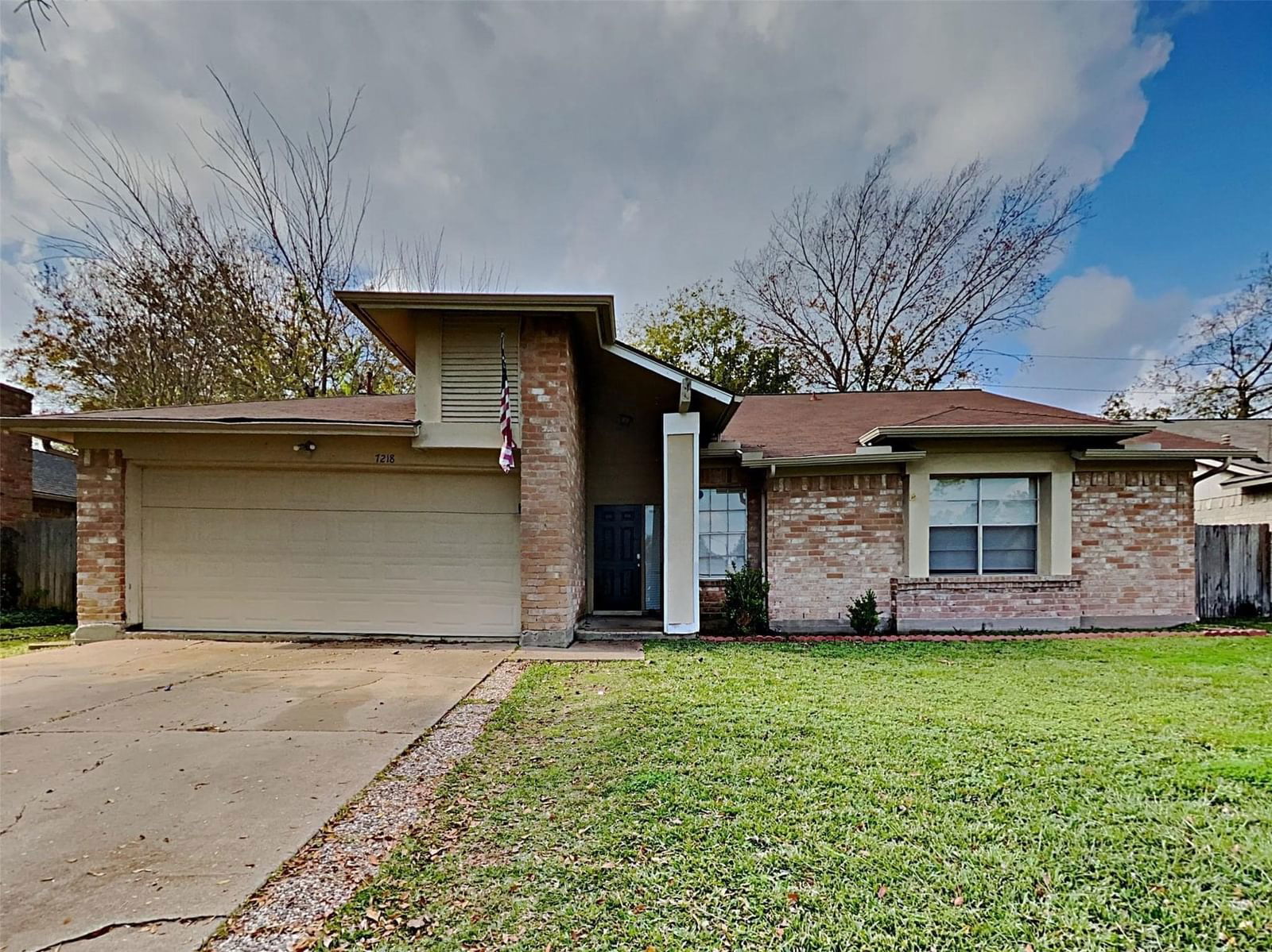 Real estate property located at 7218 Camino, Fort Bend, Mission Bend Sec 4, Houston, TX, US