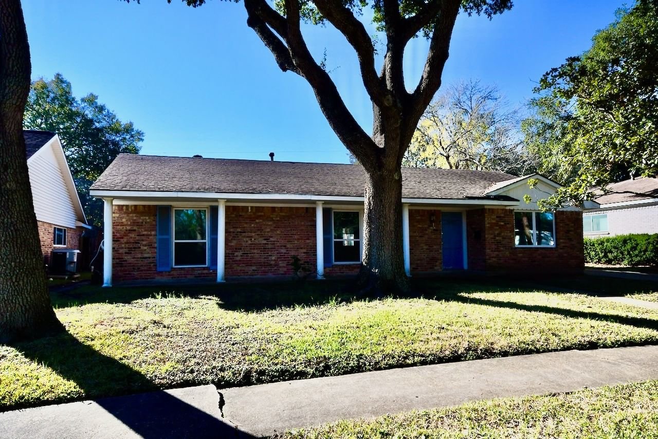 Real estate property located at 6107 Valkeith, Harris, Maplewood South Sec 07 R/P, Houston, TX, US