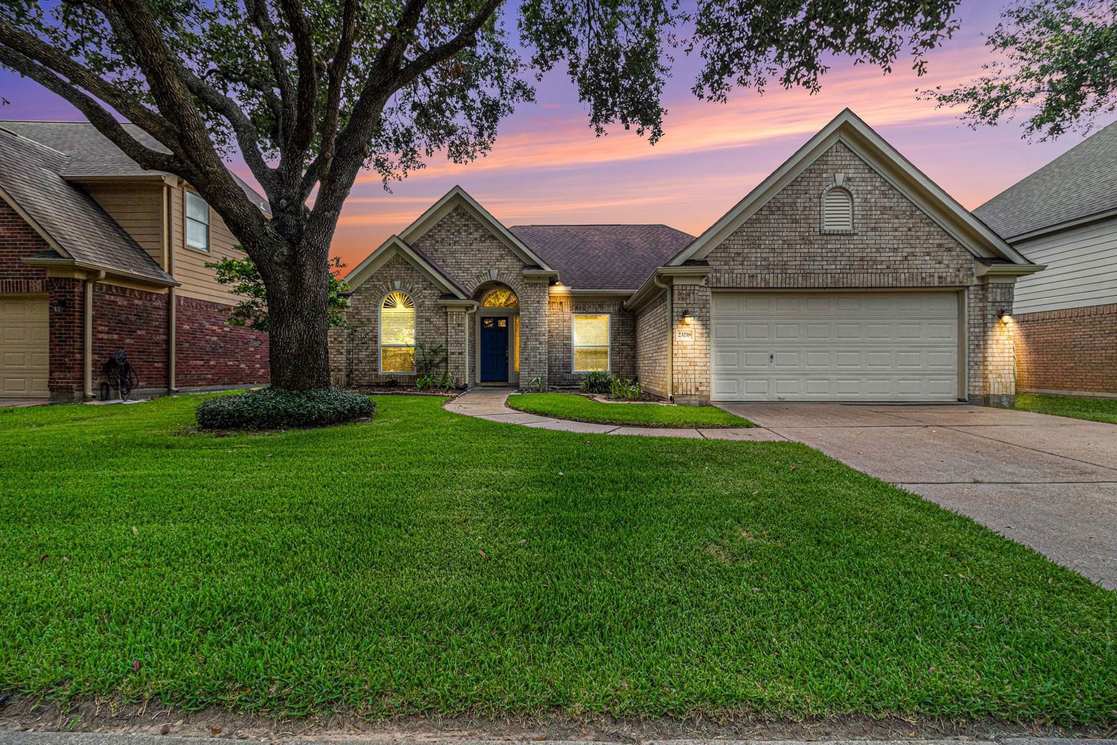 Real estate property located at 23218 Willow Canyon, Harris, Heritage Square, Katy, TX, US