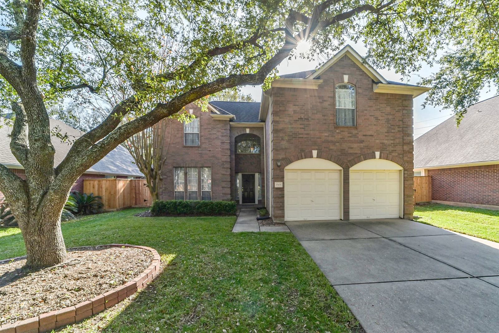 Real estate property located at 15431 Truslow Point, Fort Bend, Englewood Place Estates, Sugar Land, TX, US