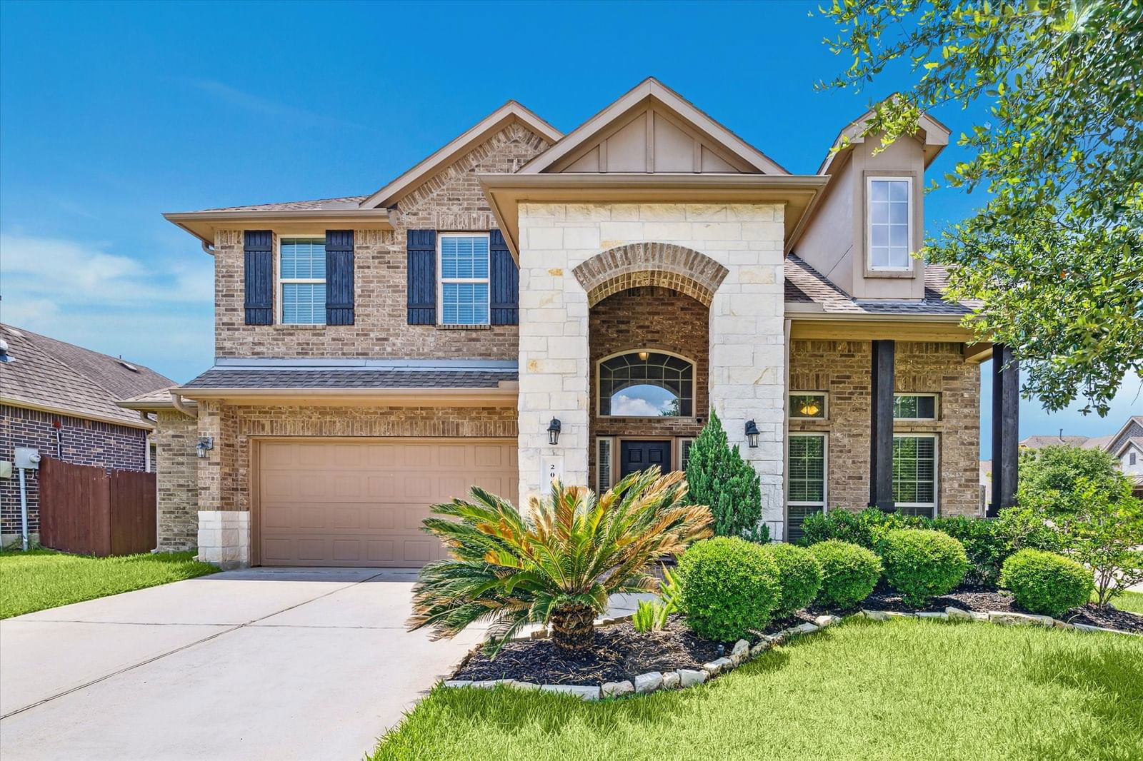 Real estate property located at 200 Fallow Buck, Montgomery, The Meadows At Jacobs Reserve, Conroe, TX, US