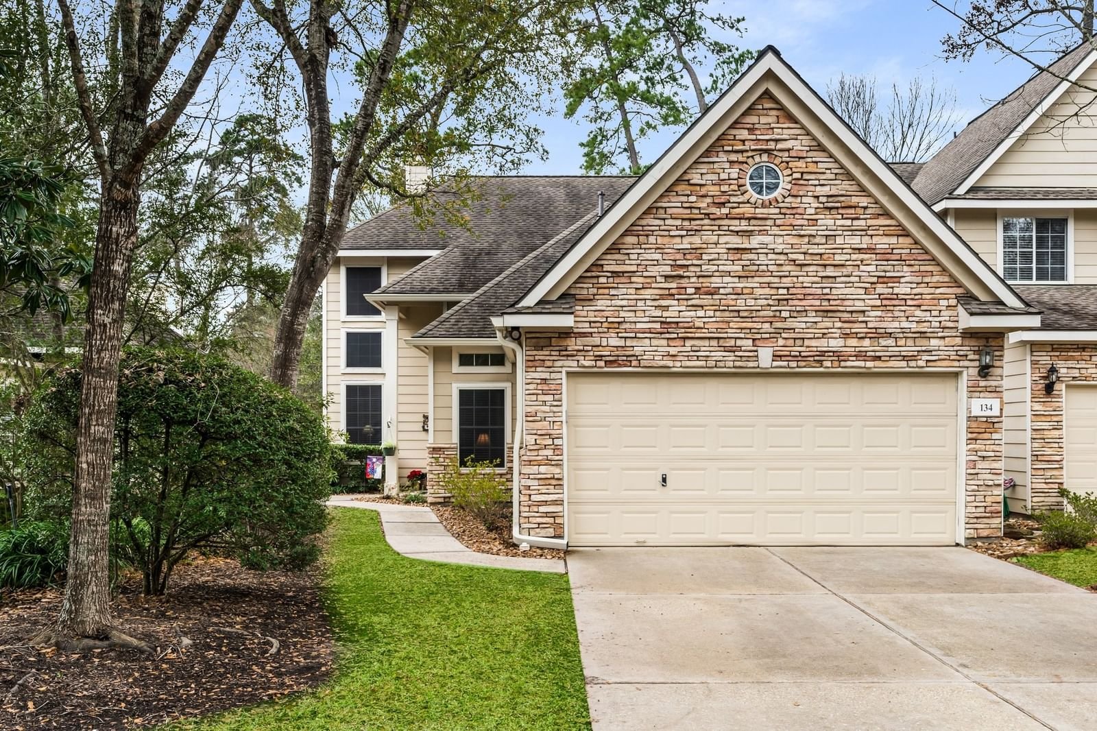Real estate property located at 134 Wintergreen, Montgomery, Wdlnds Village Alden Br 48, The Woodlands, TX, US