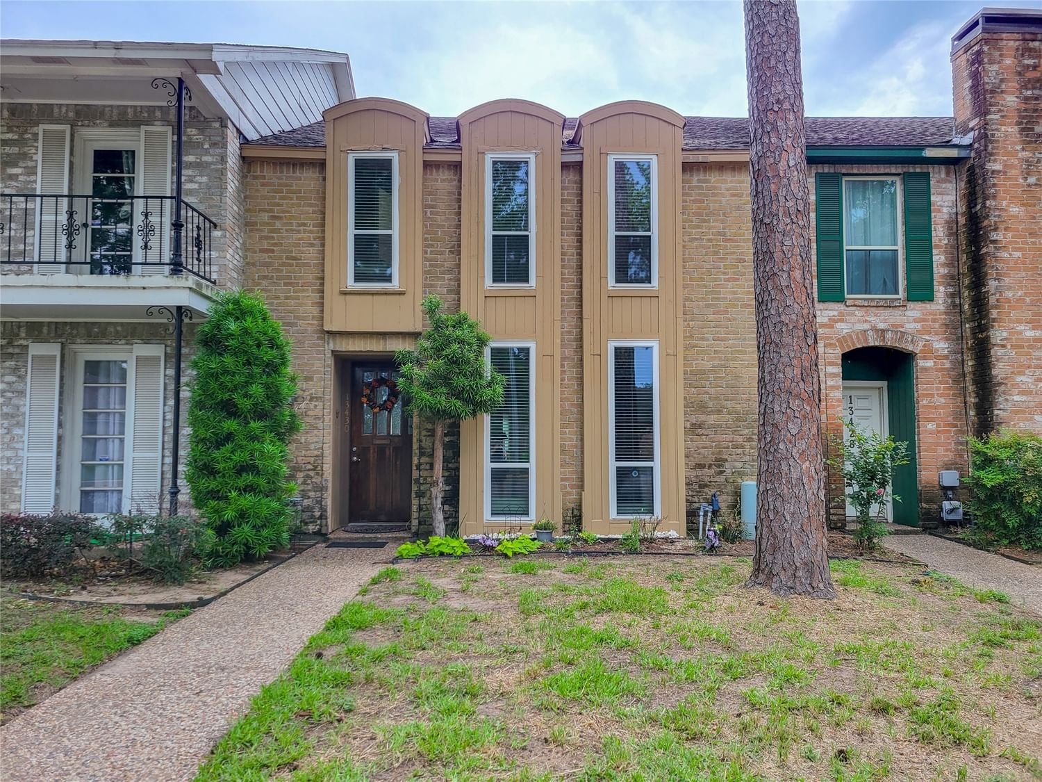 Real estate property located at 13430 Jones, Harris, Norchester Village T/H, Houston, TX, US