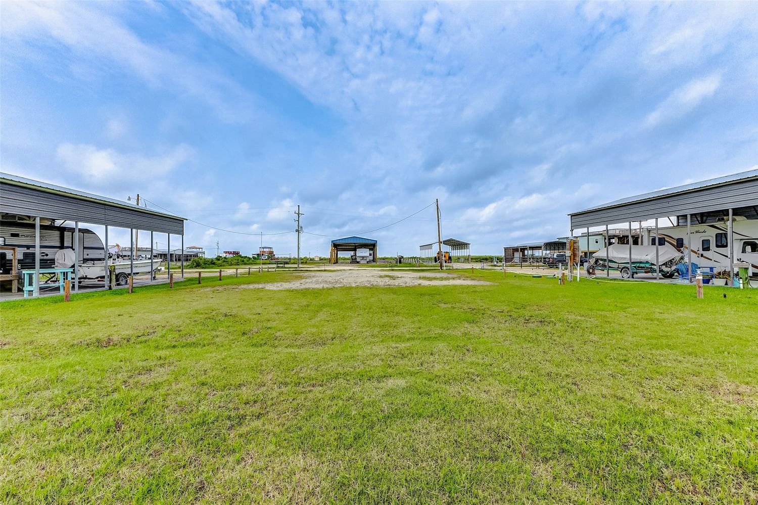 Real estate property located at 1252 Mabry, Galveston, Canal City, Gilchrist, TX, US