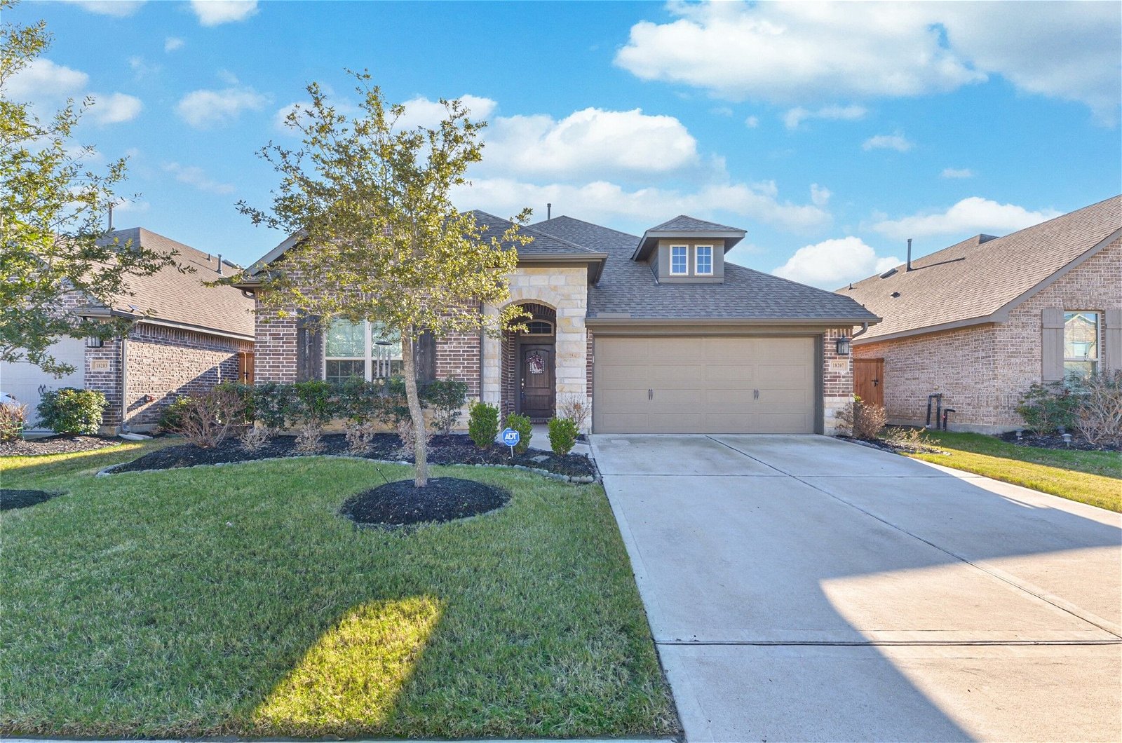 Real estate property located at 18207 County Shores, Harris, Cypress, TX, US