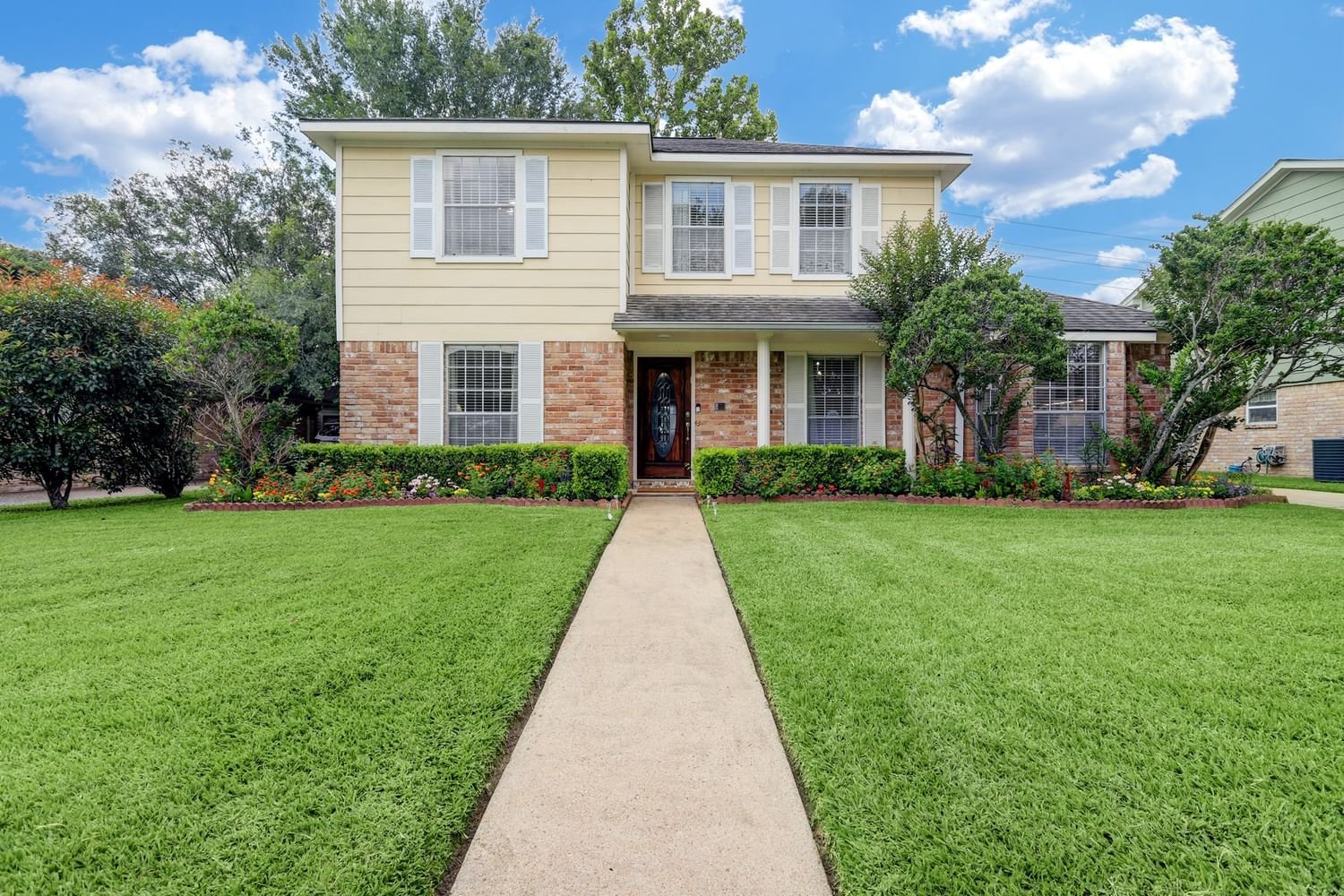 Real estate property located at 6810 Escondido, Harris, Houston, TX, US