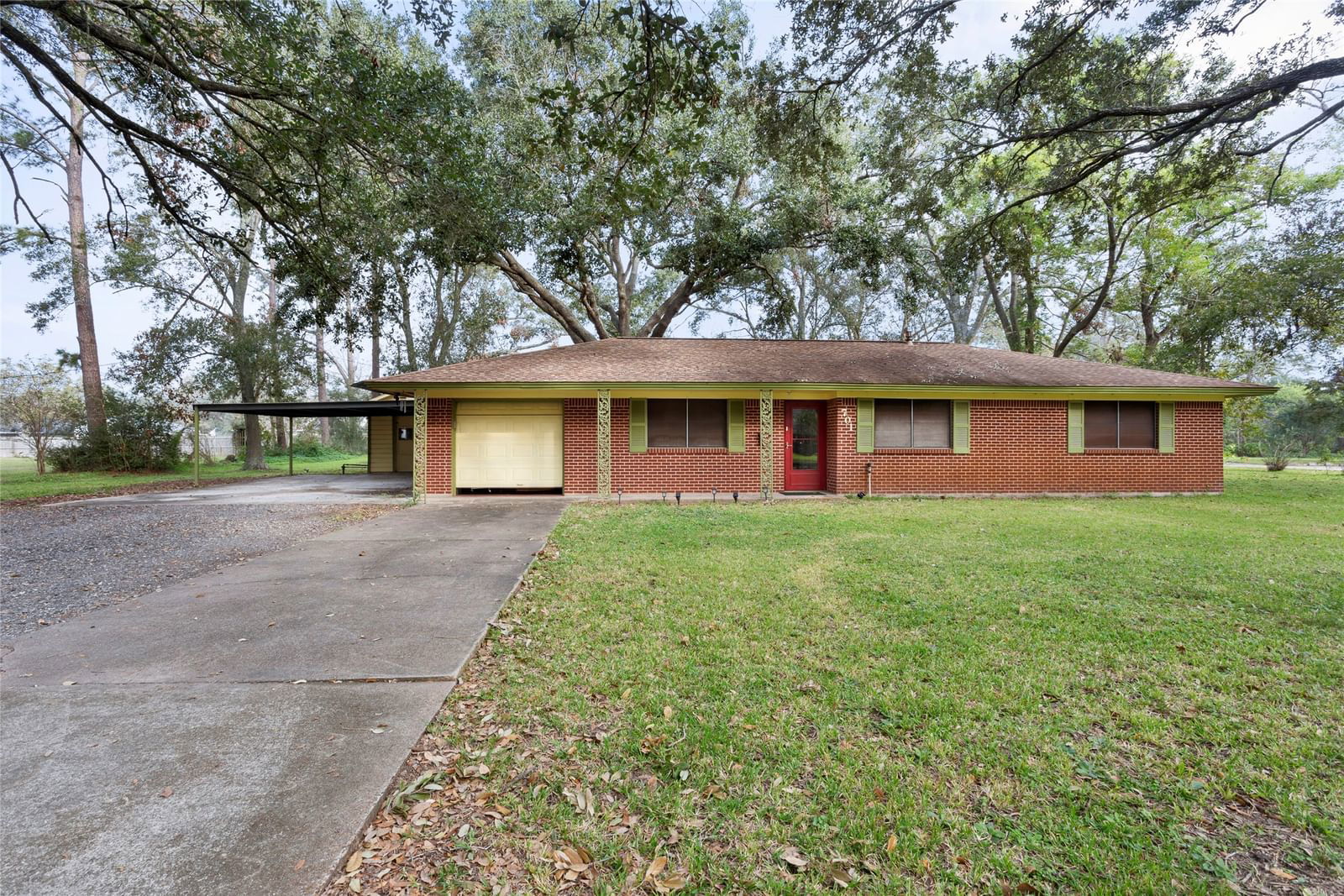 Real estate property located at 701 Cannan, Brazoria, Cannan Acres Angleton, Angleton, TX, US