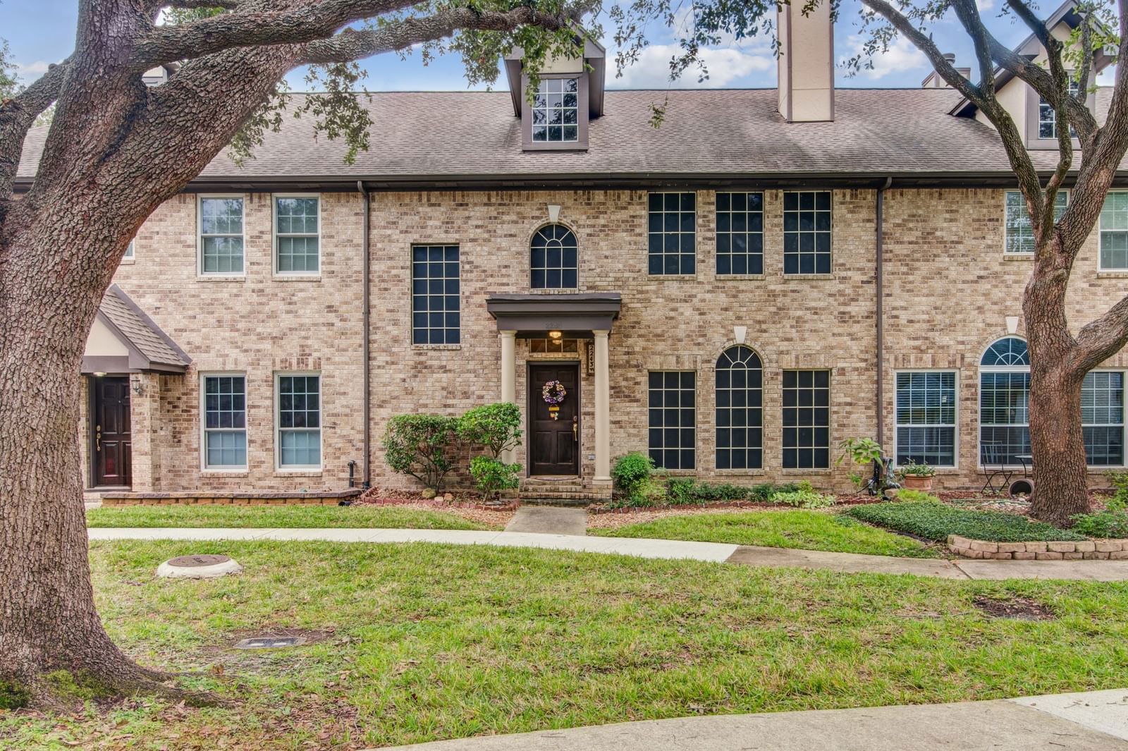 Real estate property located at 2243 Broadlawn, Harris, University Green, Houston, TX, US