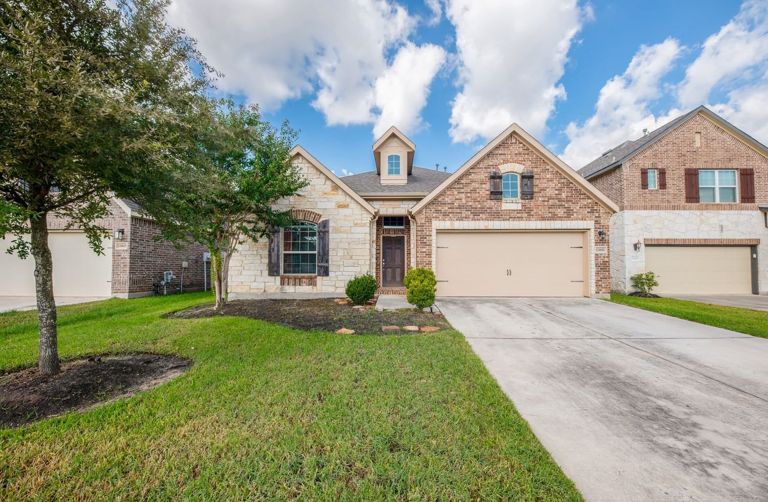Real estate property located at 13811 Pointed Edge, Harris, Enclave/Northpointe Sec 4, Cypress, TX, US