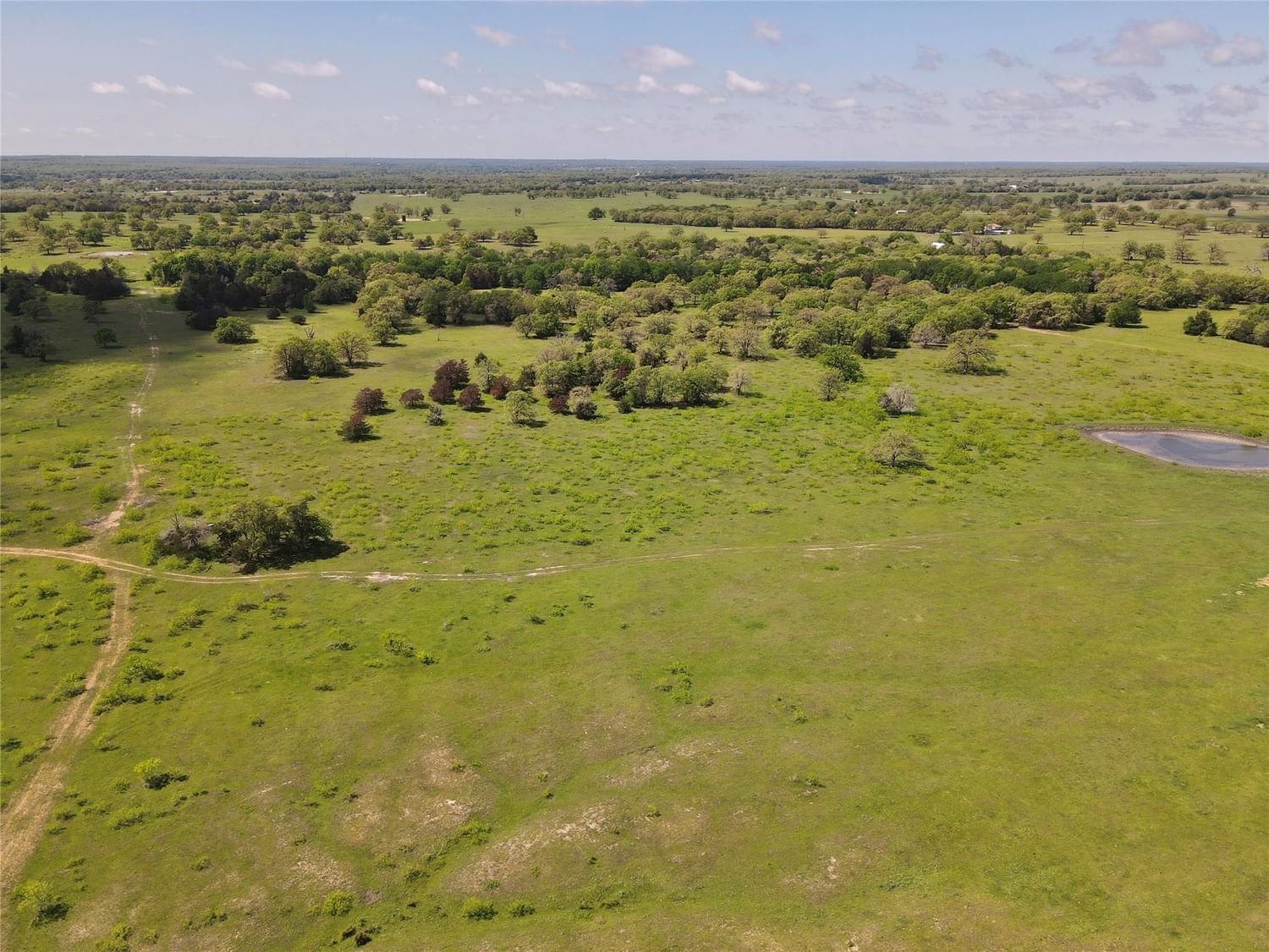 Real estate property located at 1084 County Road 120, Lee, none, Giddings, TX, US