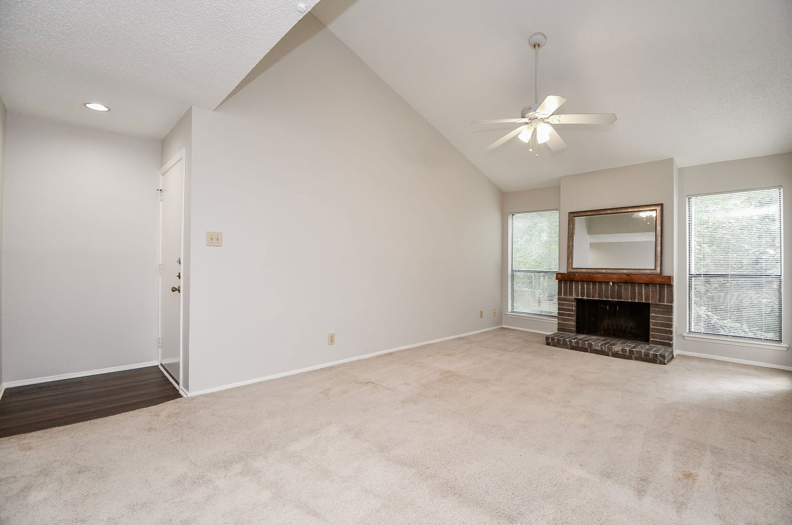 Real estate property located at 7900 Stadium #98, Harris, Briar Green Condo Ph 01, Houston, TX, US