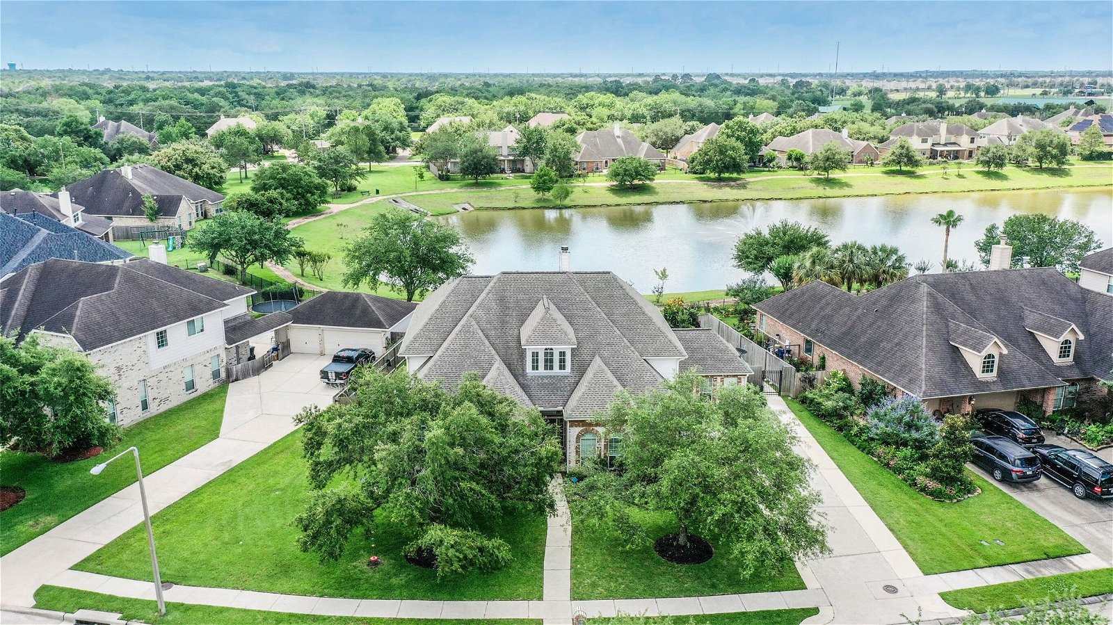 Real estate property located at 301 Falcon Lake, Galveston, Friendswood, TX, US