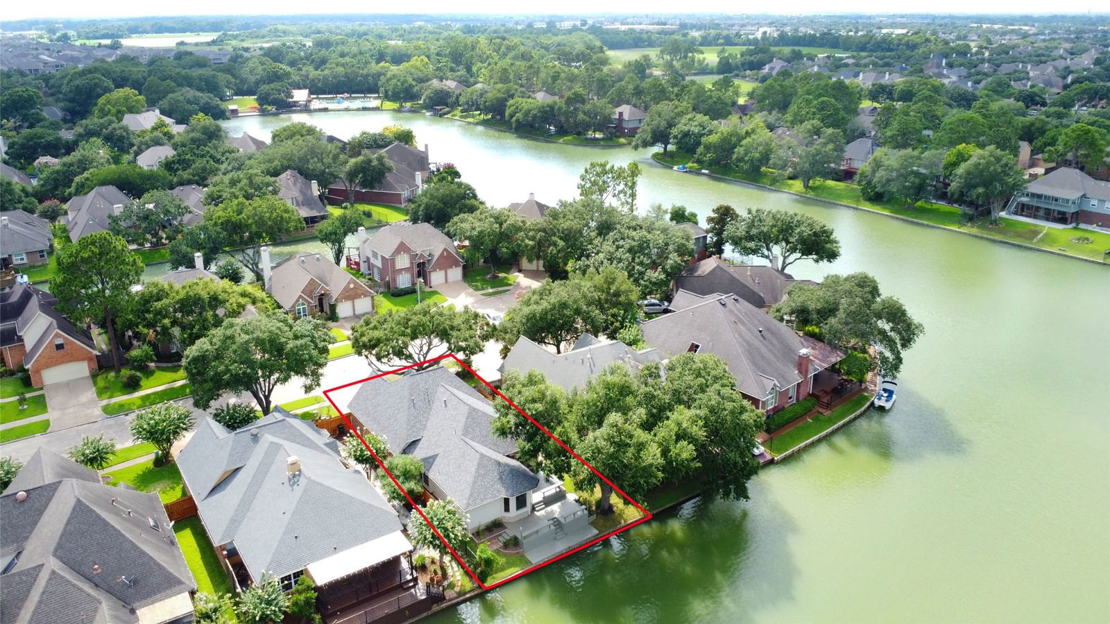 Real estate property located at 1246 Misty Lake, Fort Bend, Sugarmill Sec 7, Sugar Land, TX, US