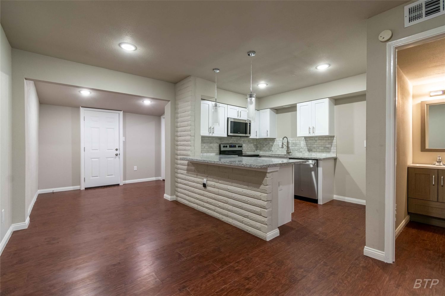 Real estate property located at 11947 Beechnut, Harris, Catalina Square Sec 04, Houston, TX, US