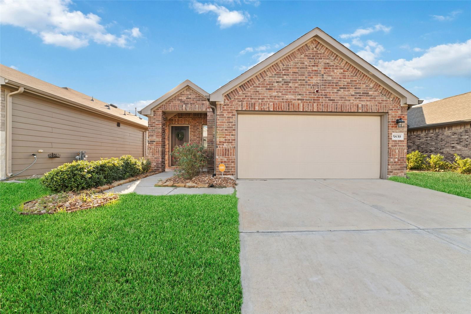 Real estate property located at 5839 Longhorn Run, Harris, Katy Crossing, Katy, TX, US