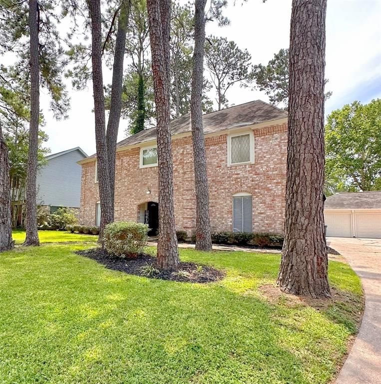 Real estate property located at 10611 Idlebrook, Harris, Houston, TX, US