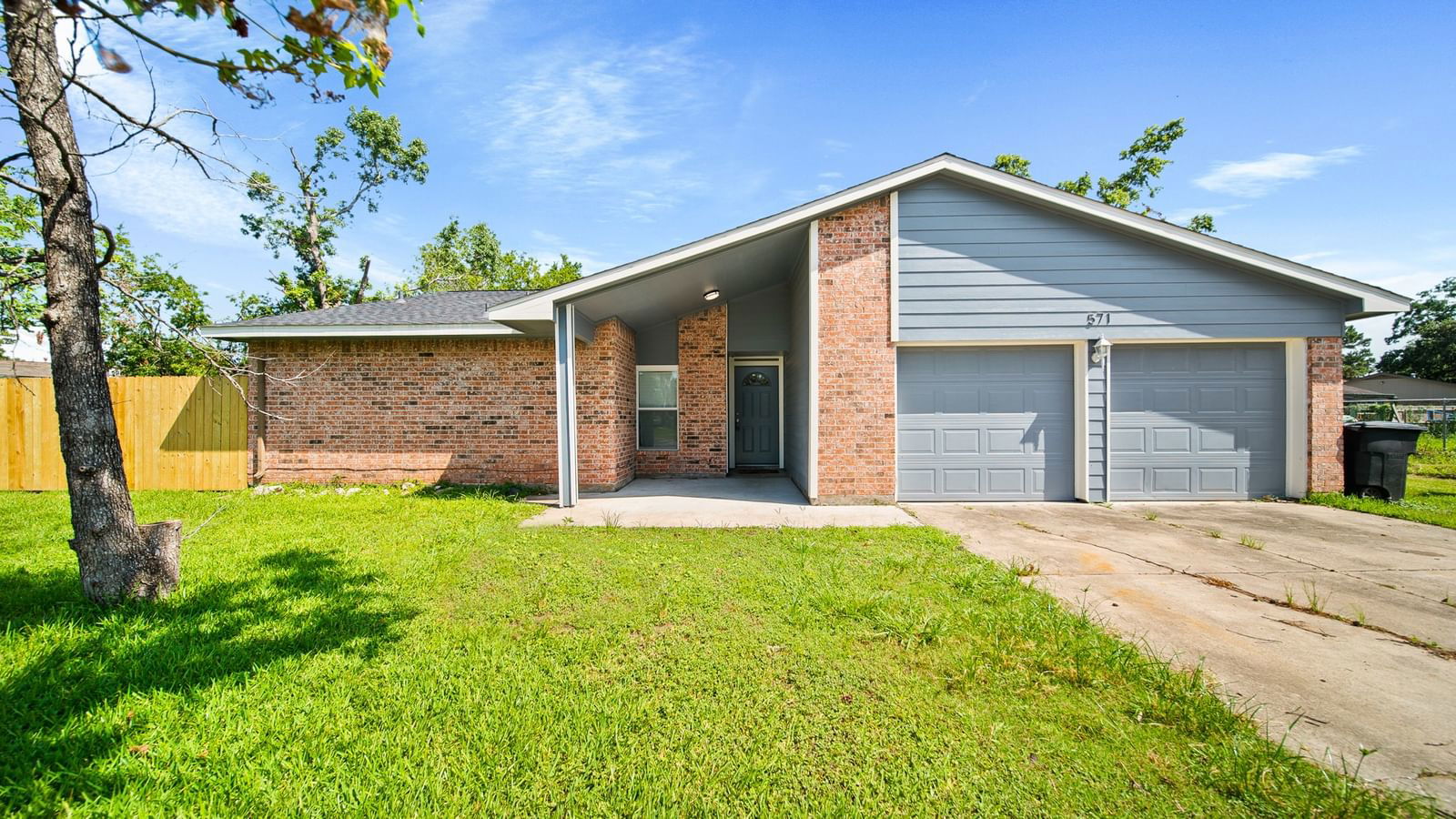 Real estate property located at 571 Coolwood, Harris, Wood Bayou Sec 02, Houston, TX, US