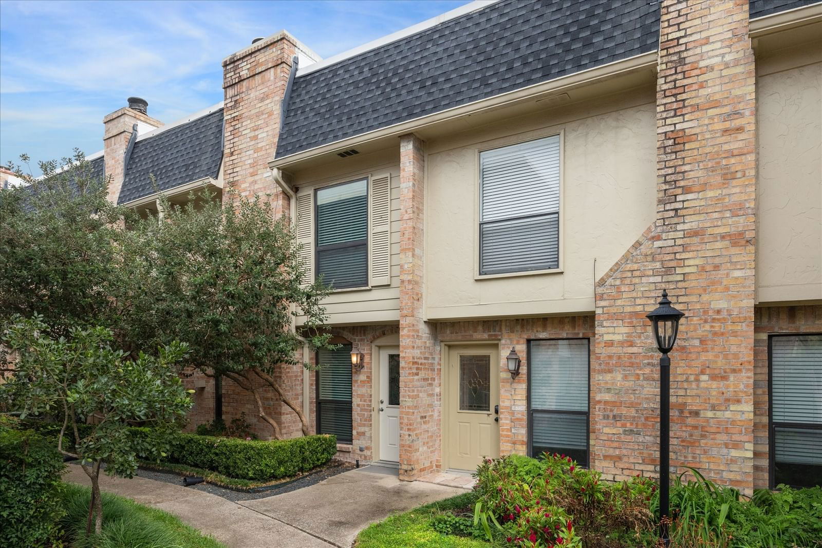 Real estate property located at 1601 Shepherd #35, Harris, River Oaks Gardens Condo, Houston, TX, US