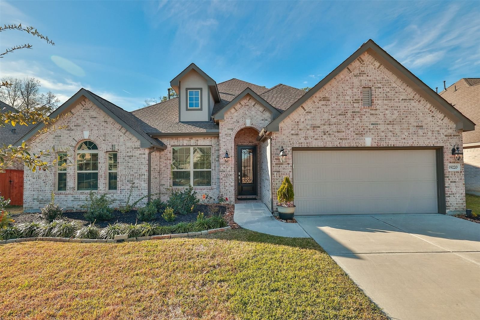 Real estate property located at 19220 Yellow Chestnut, Montgomery, Tavola 32, New Caney, TX, US