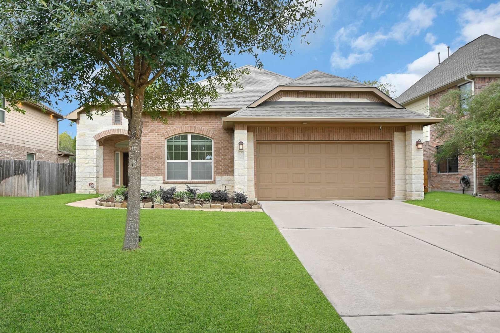Real estate property located at 21111 Knight Quest, Harris, Albury Trails Estates, Tomball, TX, US
