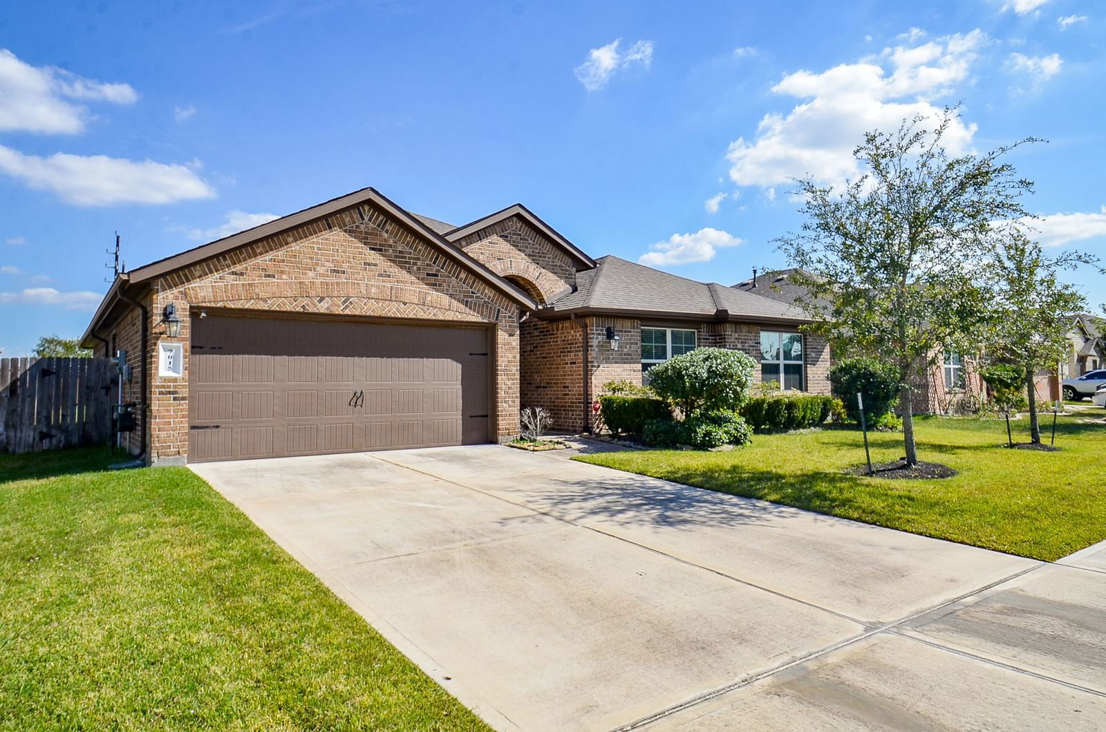 Real estate property located at 7015 Montclair Pines, Fort Bend, Grand Vista Lakes Sec 2, Richmond, TX, US