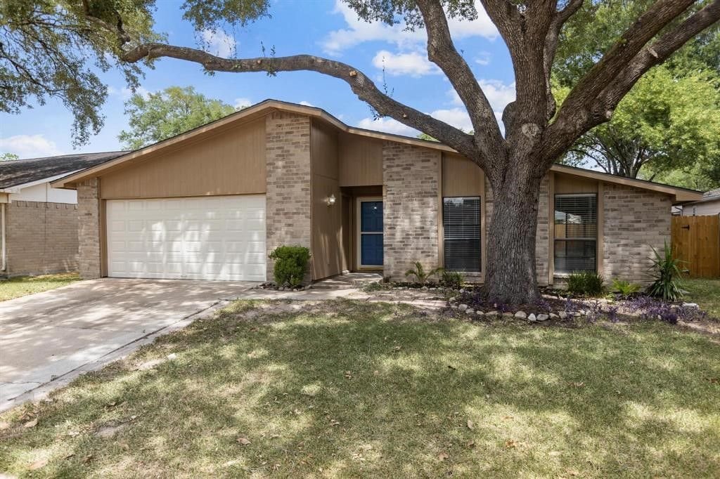 Real estate property located at 5302 Lerwick, Harris, Houston, TX, US