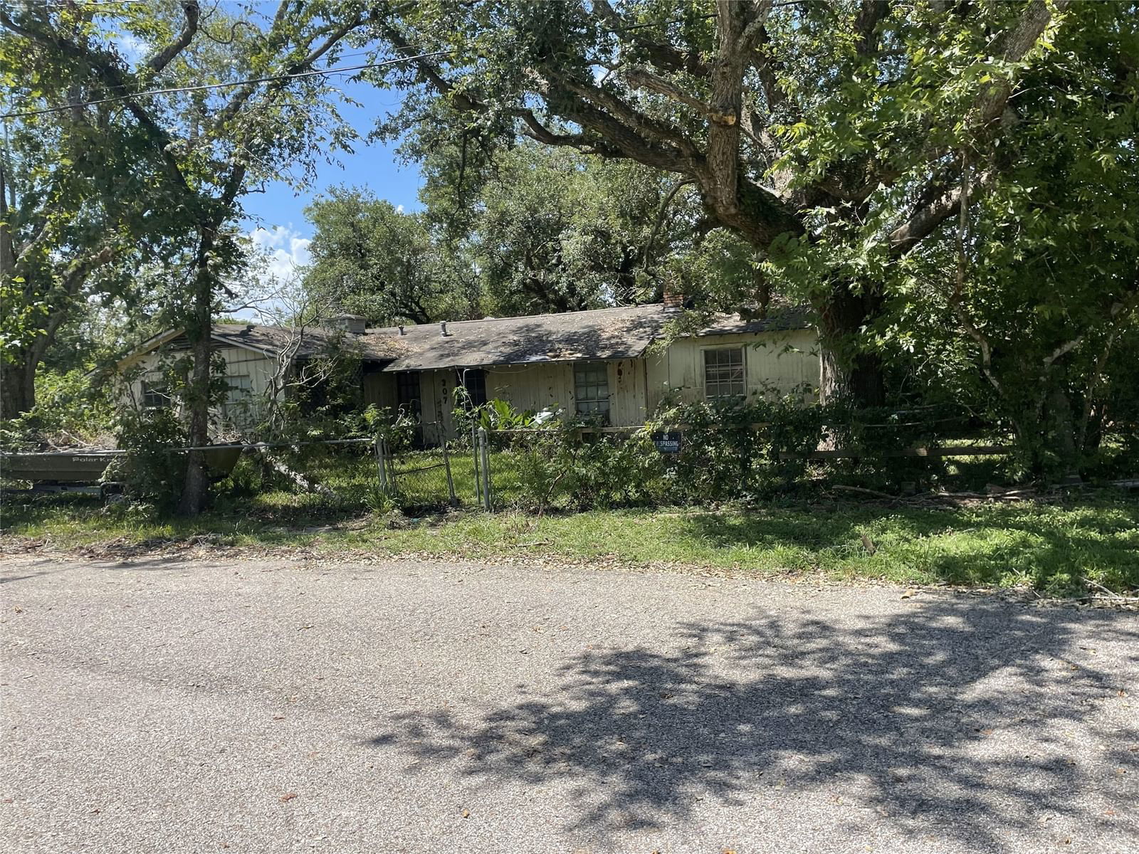 Real estate property located at 307 Treasure, Brazoria, ENCHANGED EDGEWATER, Liverpool, TX, US
