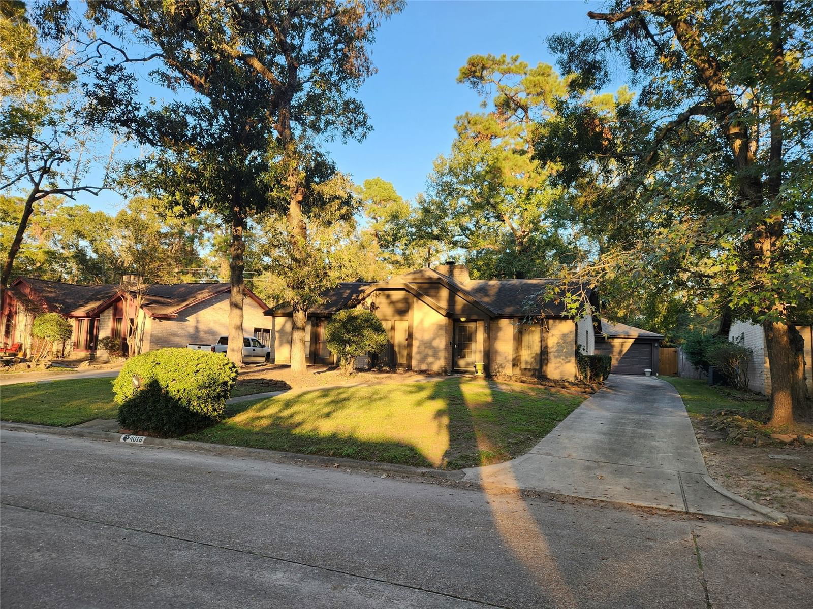 Real estate property located at 4018 Cedar Forest, Harris, Elm Grove Village Sec 01, Kingwood, TX, US