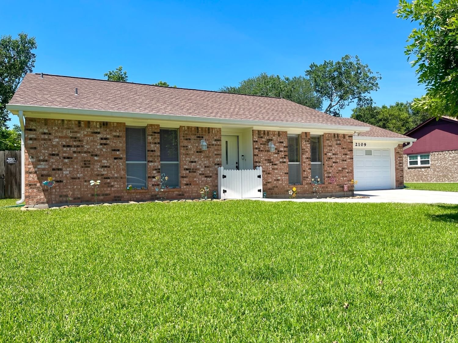Real estate property located at 2109 Hedgerose, Matagorda, Bay City, TX, US